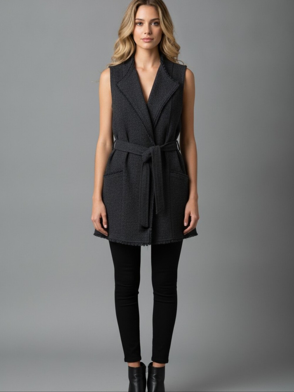 Attyre Women's vest
